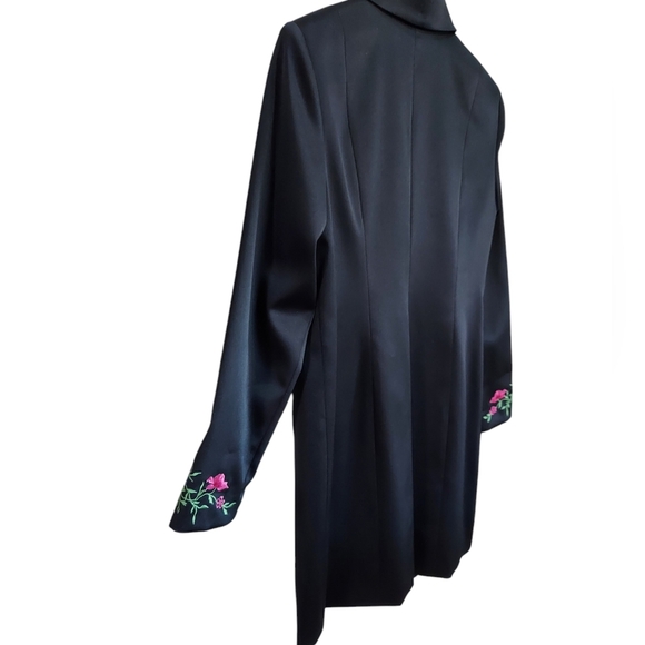 EUC Nygard Satiny Black Floral Embroidered Blazer/Duster Midi - Picture 6 of 9
